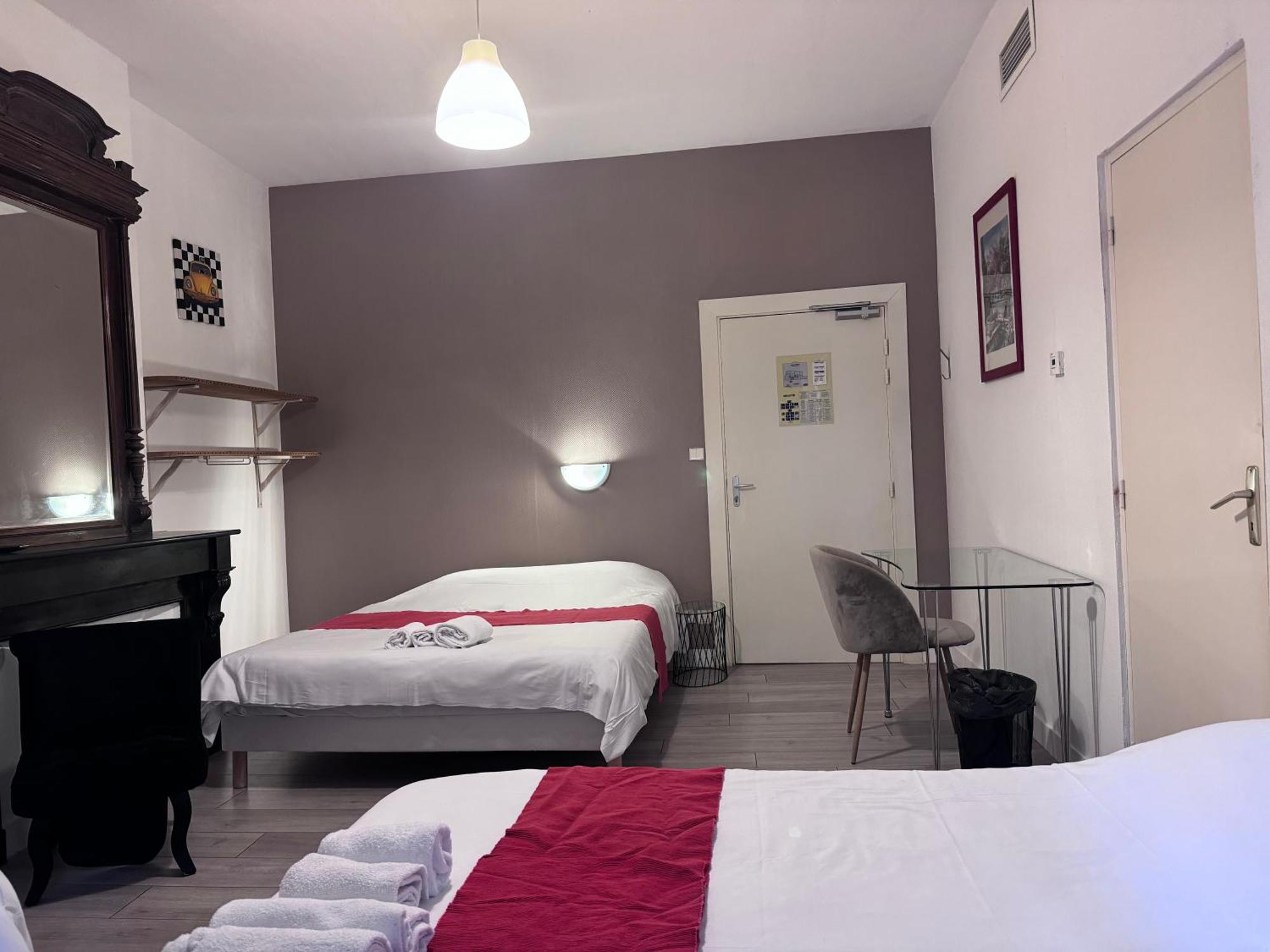 Hotel Central Каркассон Экстерьер фото